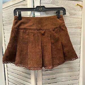 SHEIN Chocolate Brown Pleated Corduroy Mini Skirt Woman’s Size 2 X-Small Juniors